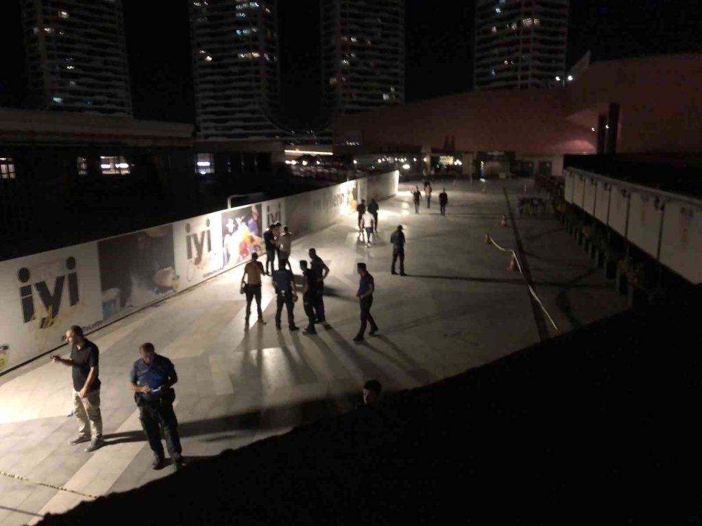 Gece kulübüne rezervasyonsuz gelen grup dehşet saçtı: 2’si ağır 4 yaralı