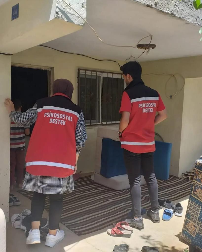 İhtiyaç sahibi aileye eşya desteği