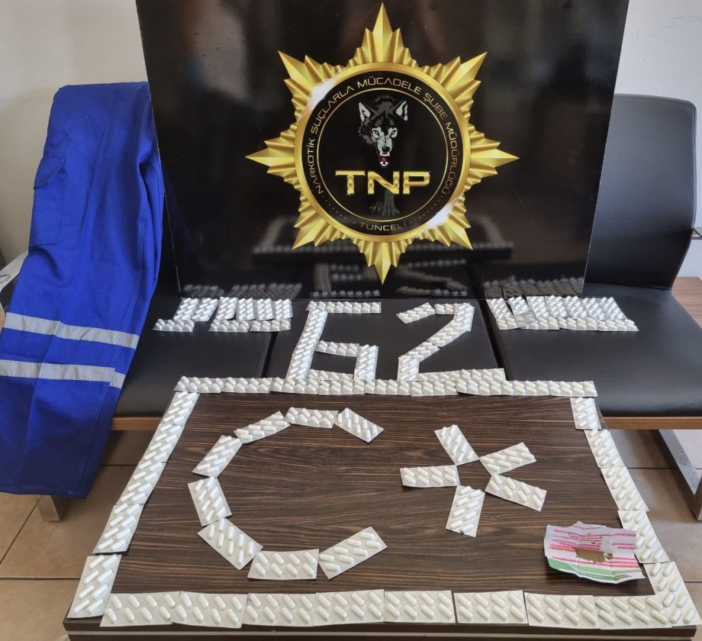 Kargo paketinde uyuşturucu ele geçirildi