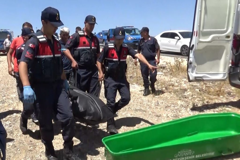 Kayıp yaşlı adam boş arazide ölü bulundu