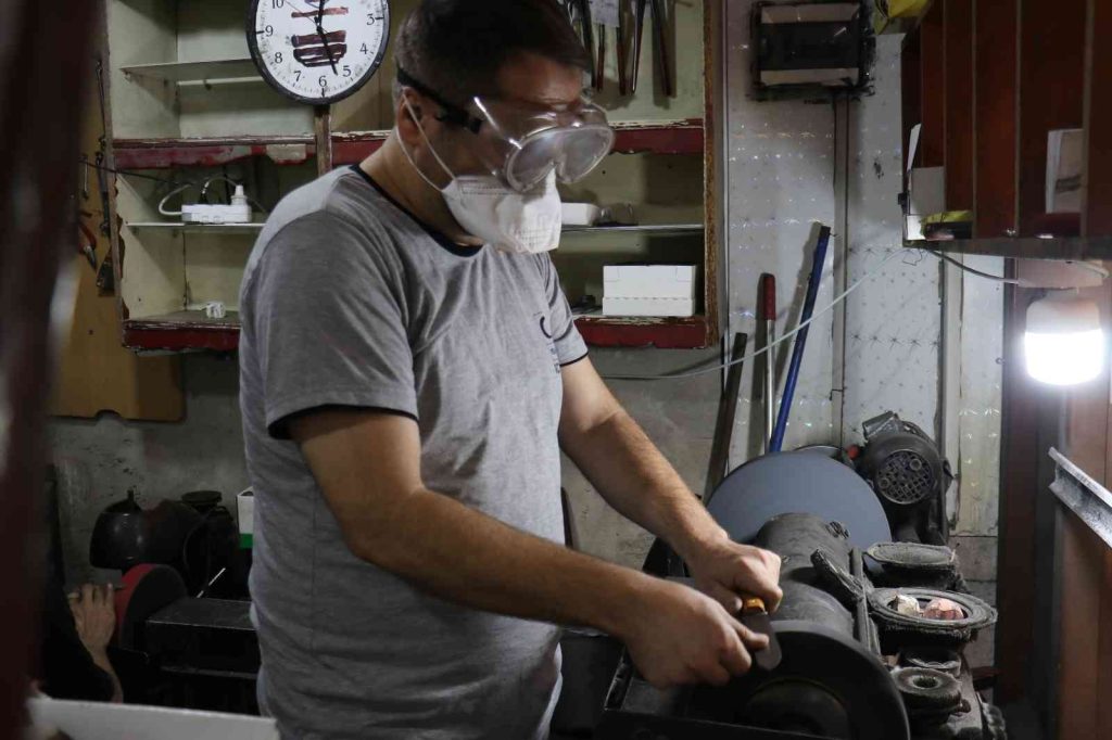 Malatya’da bıçak ustalarının bayram mesaisi başladı