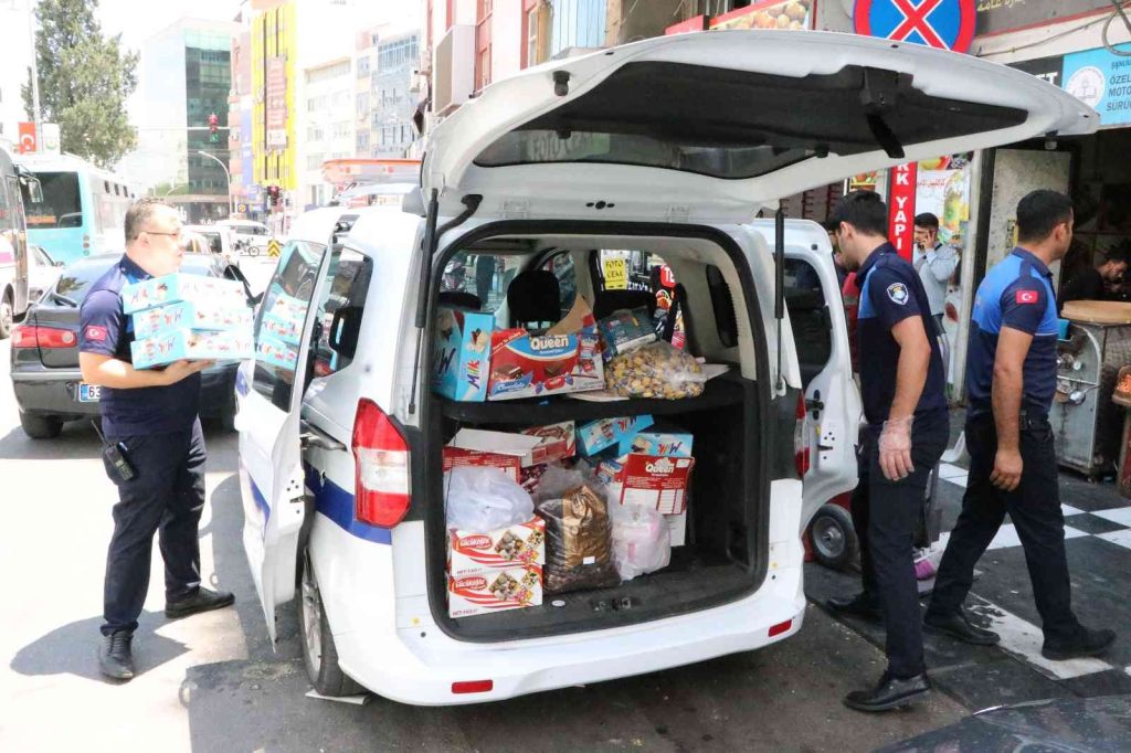 Şanlıurfa’da son kullanım tarihi geçmiş şeker ve çikolata ele geçirildi