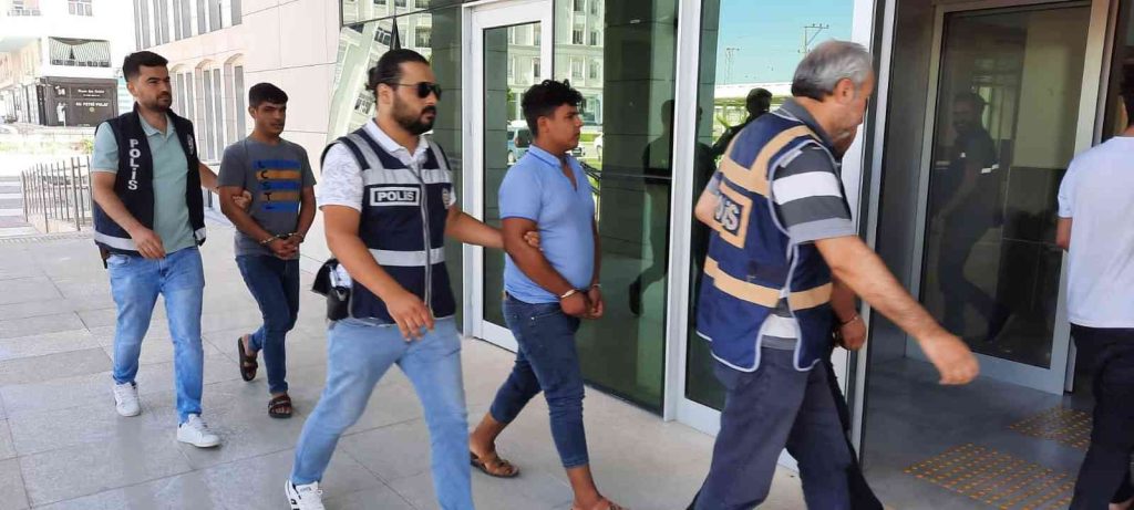 Şanlıurfa’da telefon dolandırıcılığı operasyonunda 4 tutuklama