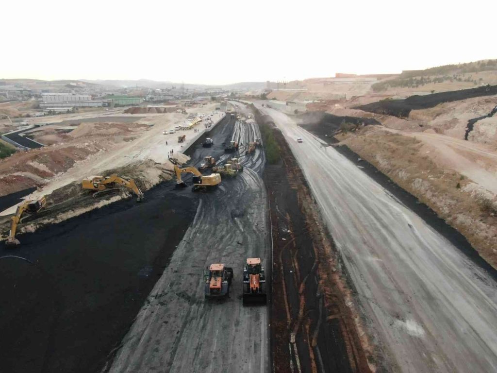 TAG Otoyolu’ndaki atık büyük oranda temizlendi