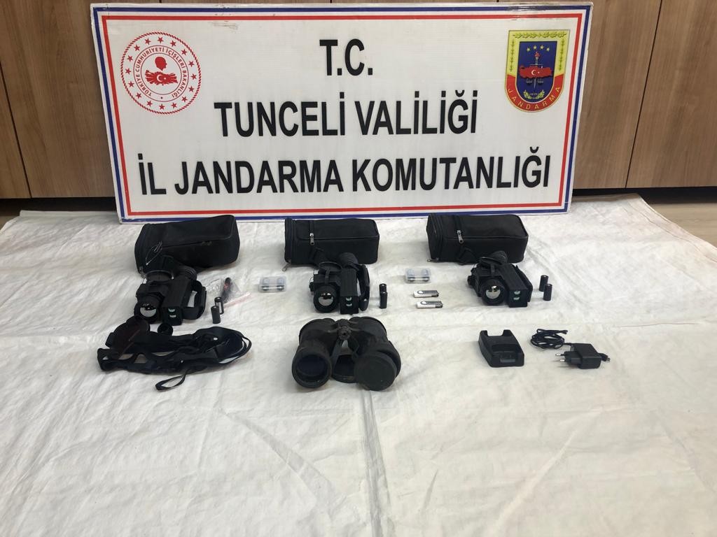 Tunceli’de termal gece görüş dürbünleri ve mühimmat ele geçirildi