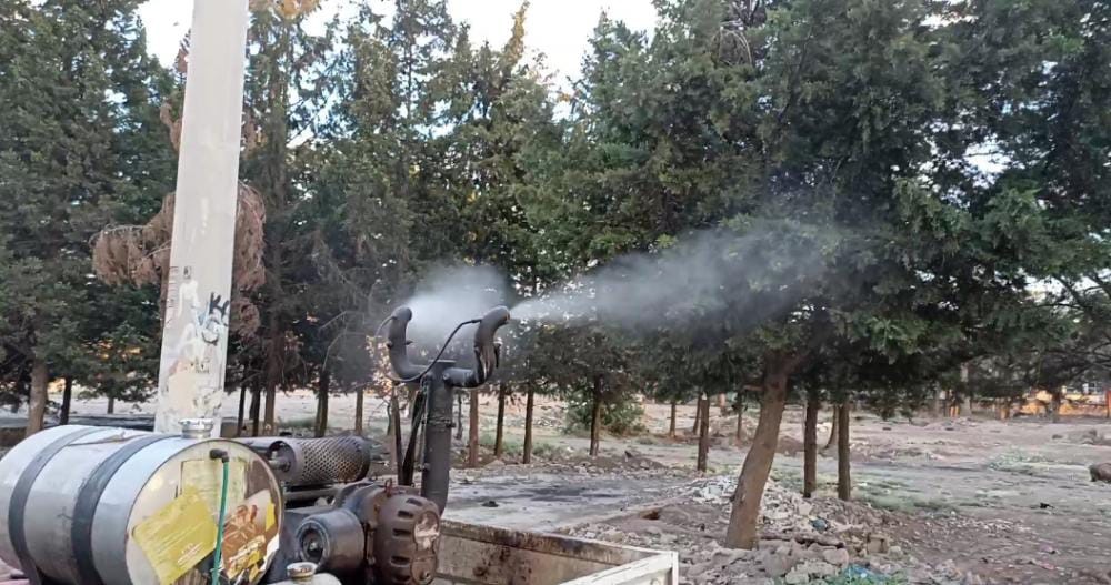 Viranşehir Belediyesi ilaçlama çalışmalarını sürdürüyor