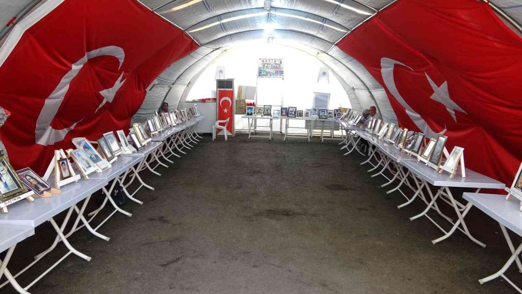 Ailelerin direnişi bin 88’inci gününde