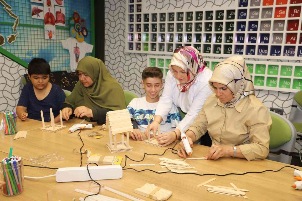 Anne-çocuk, bilim Şehitkamil’deki etkinliklere katıldı