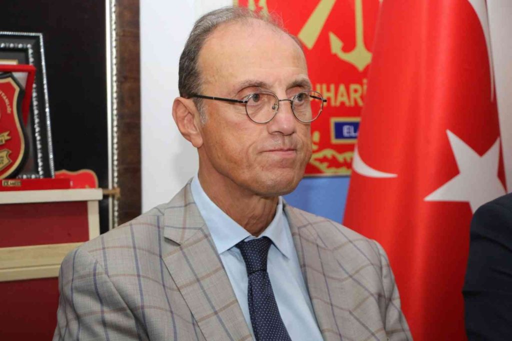 Babası Kıbrıs Harekatını başlatmıştı, oğlu Kıbrıs gazileriyle bir araya geldi