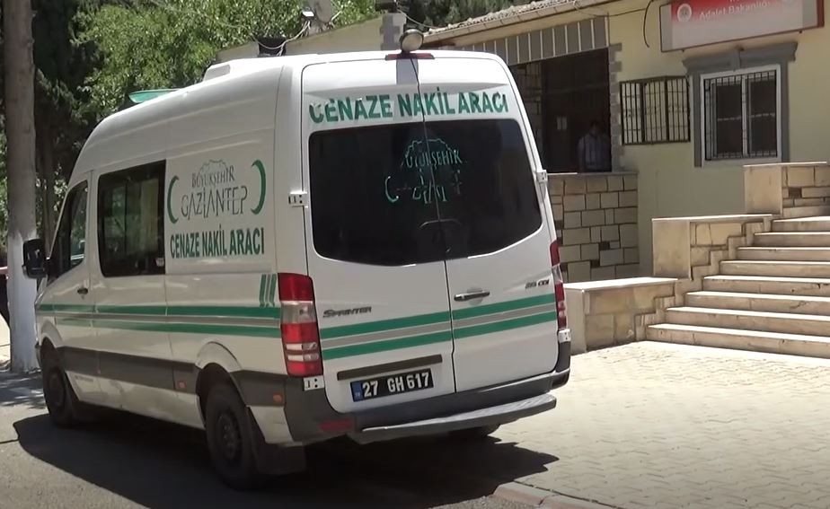 Barışmak için çağırılan genç, pompalı tüfekle öldürüldü