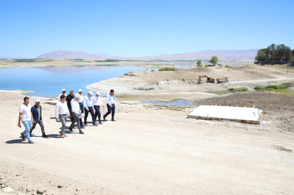 Başkan Güder’e bir tebrik de Milletvekili Çakır’dan
