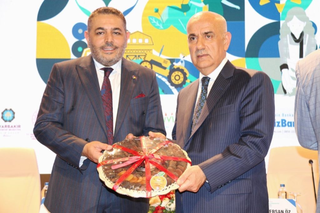 Başkan Sadıkoğlu talep etti, cezalar silindi