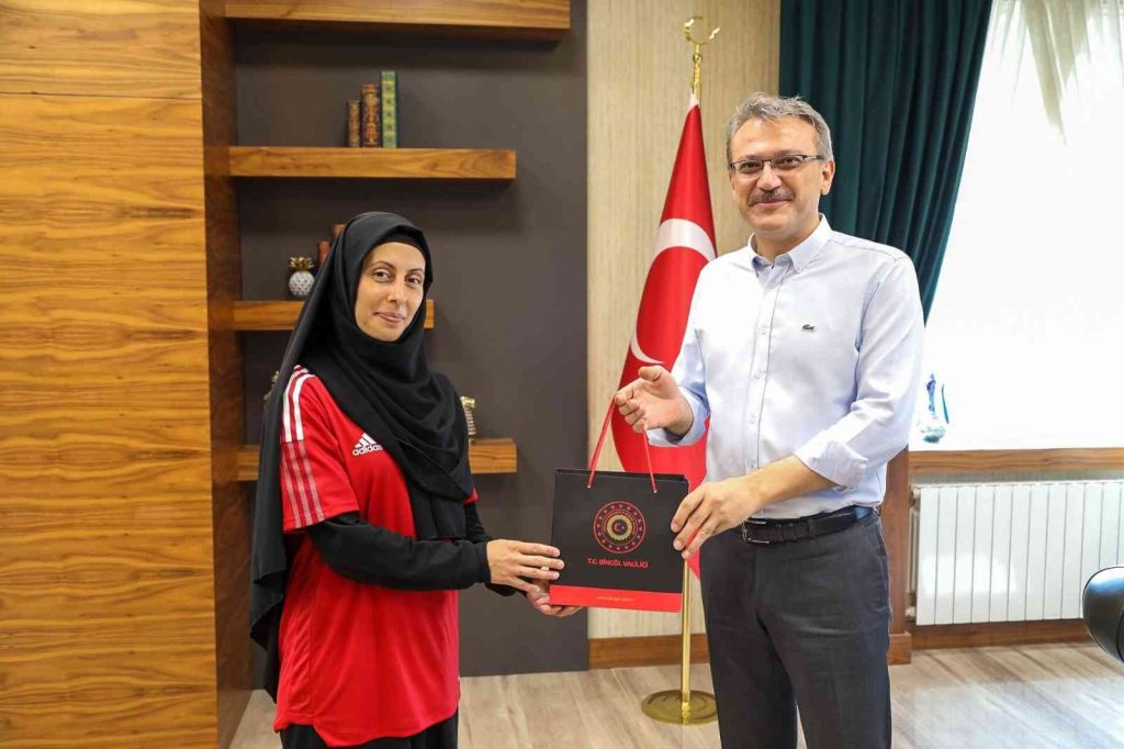 Bingöl’de bocce birincileri ödüllendirildi