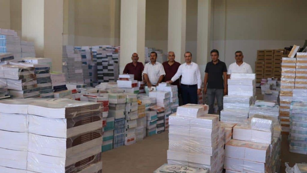 Bingöl’de ücretsiz ders kitaplarının dağıtımı başladı