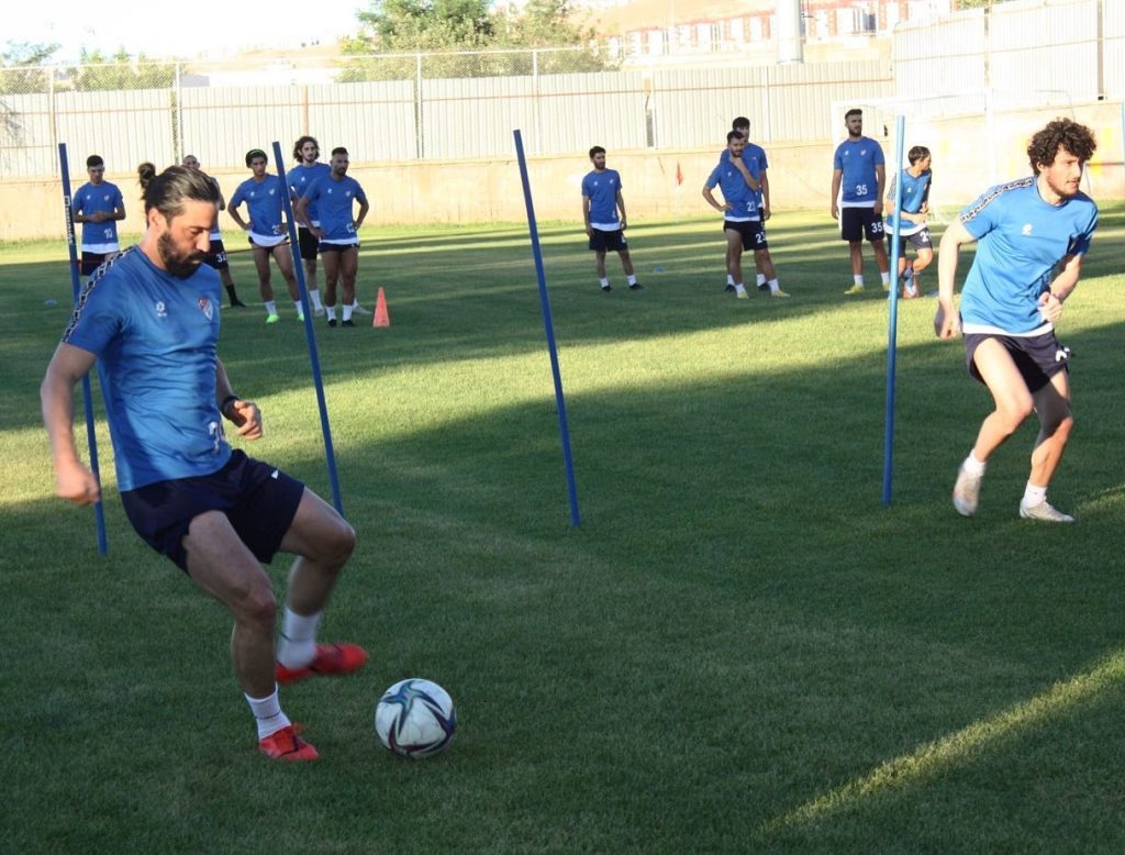 Elazığspor’da 30 futbolcu kamp kadrosunda