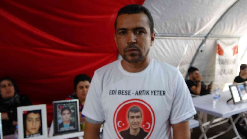 Evlat nöbetindeki baba: “40 yıldır terörden zulüm görüyoruz, evlat nöbetinde 1’dik 303 olduk”