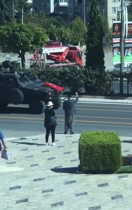 Gakko dayıdan duygulandıran hareket