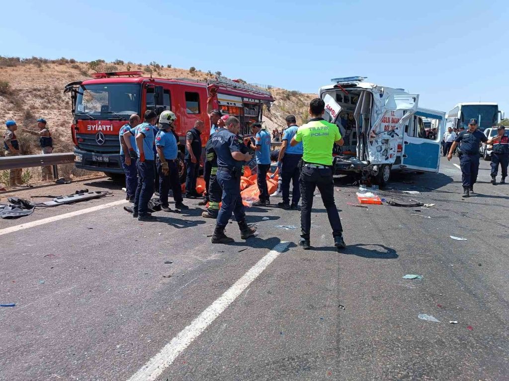 Gaziantep’te feci kaza: 16 ölü, 21 yaralı