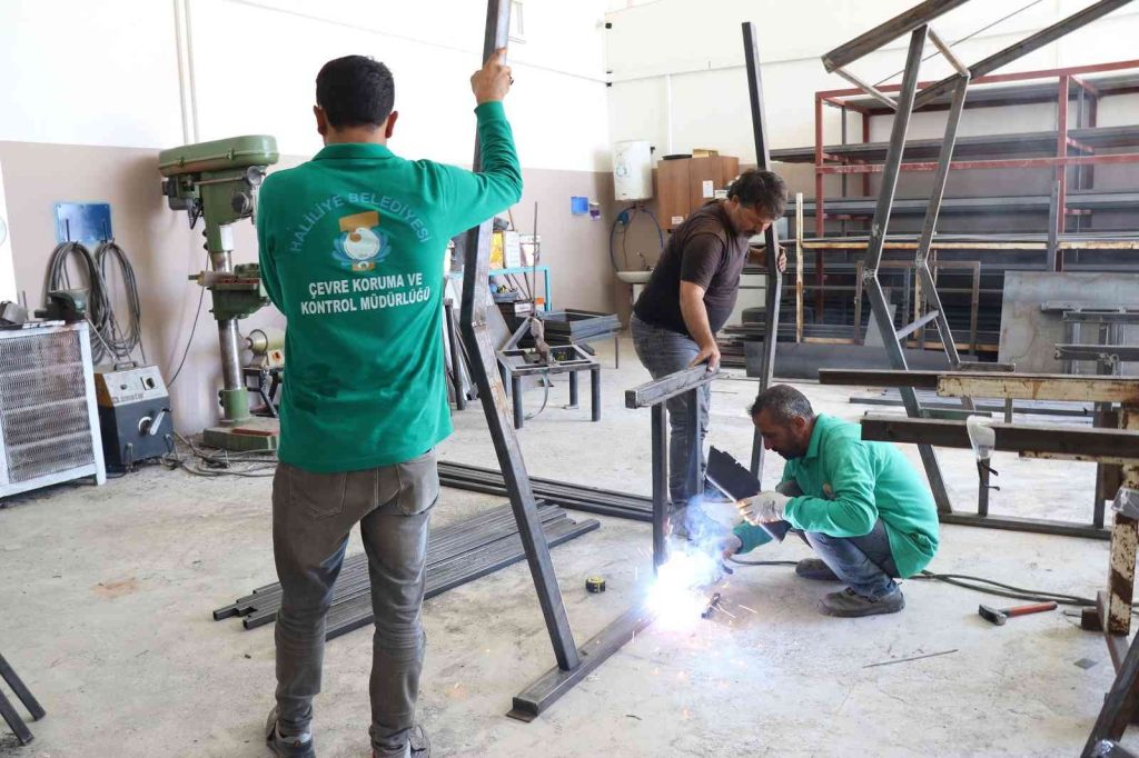 Haliliye Belediyesi satın almak yerine üretiyor