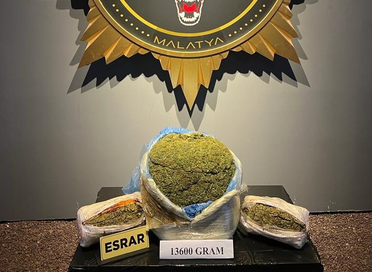 Malatya’da 13 kilo 600 gram esrar ele geçirildi