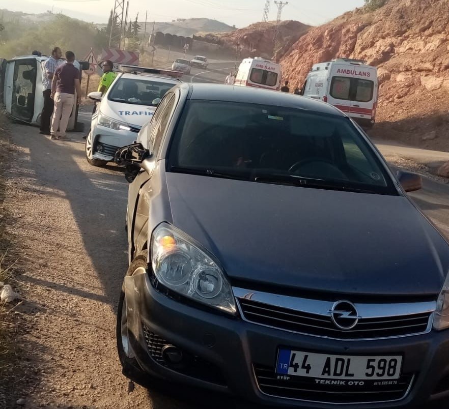 Malatya’da trafik kazası: 3 yaralı