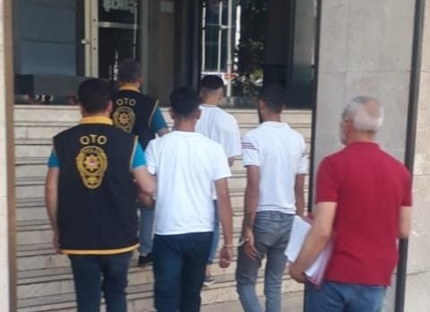 Motosiklet ve kayısı hırsızları yakalandı