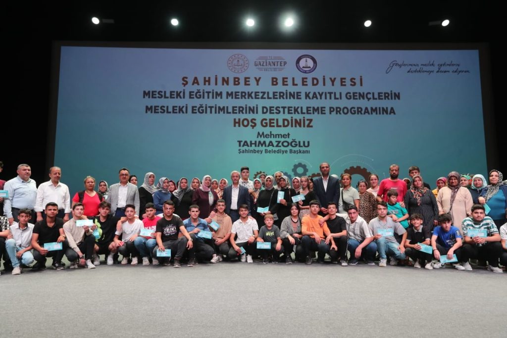 Şahinbey’de öğrencilere ödemeler başladı