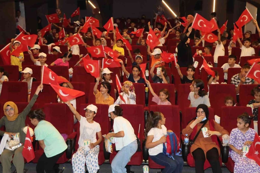 Şanlıurfa’da dijital sinema keyfi