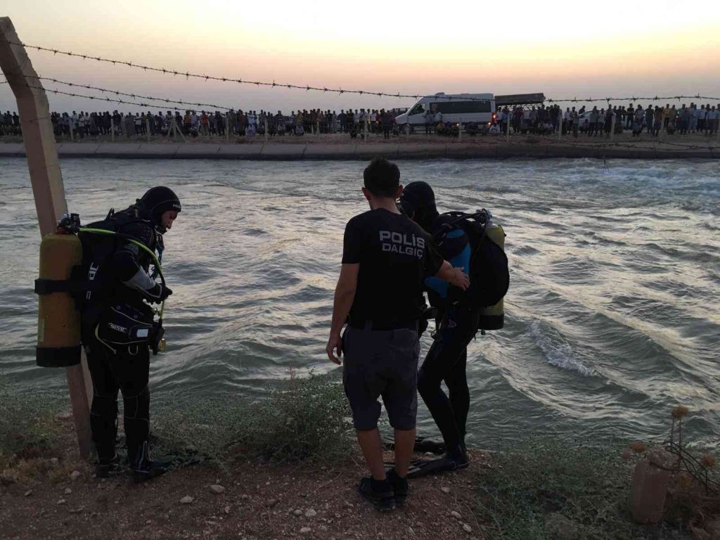 Şanlıurfa’da kanala giren 2 genç akıntıya kapıldı
