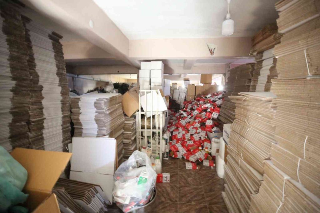 Şanlıurfa’da sahte tarım ilacı üretilen depoya baskın