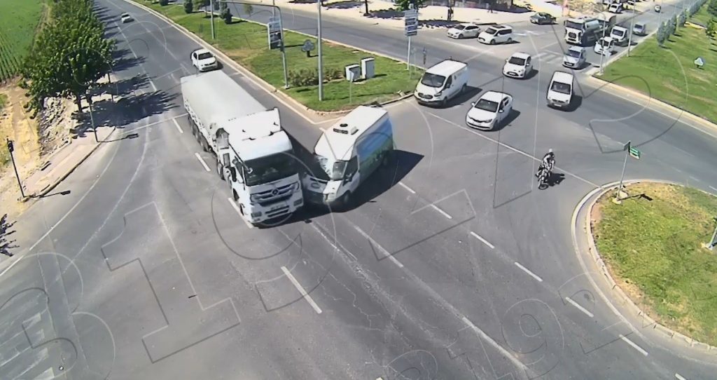Şanlıurfa’da yaşanan ilginç kazalar kamerada