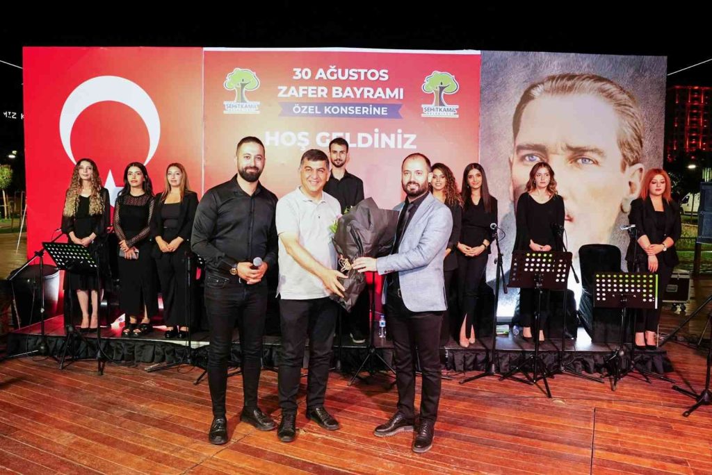 Şehitkamil’de 30 Ağustos özel konserine yoğun ilgi