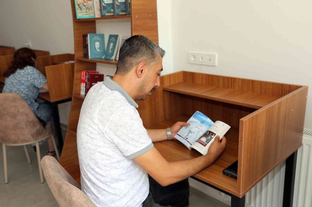 Semt Kütüphanesi ve Sosyal Yaşam Merkezi  hizmete girdi