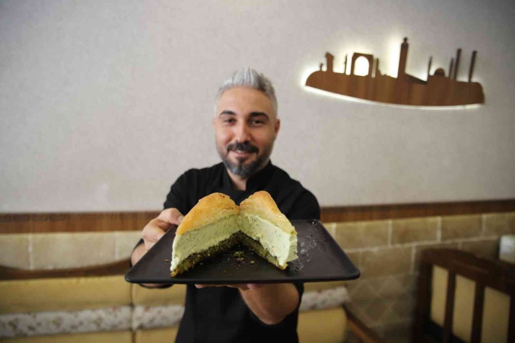 Sıcak yaz günlerinin serinleten lezzeti ’baklavalı dondurma’