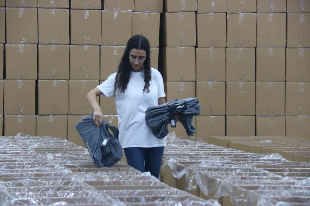 Silvan’dan İtalya’ya direkt hazır giyim ihracatı