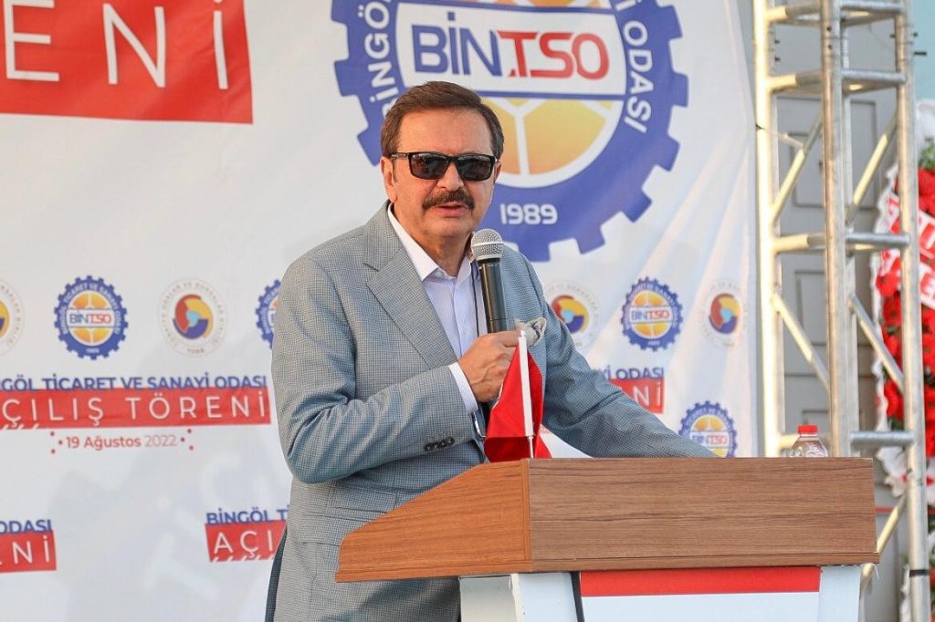 TOBB Başkanı Hisarcıklıoğlu: “Mart ayında TOGG’u göreceğiz ve hep beraber bineceğiz”