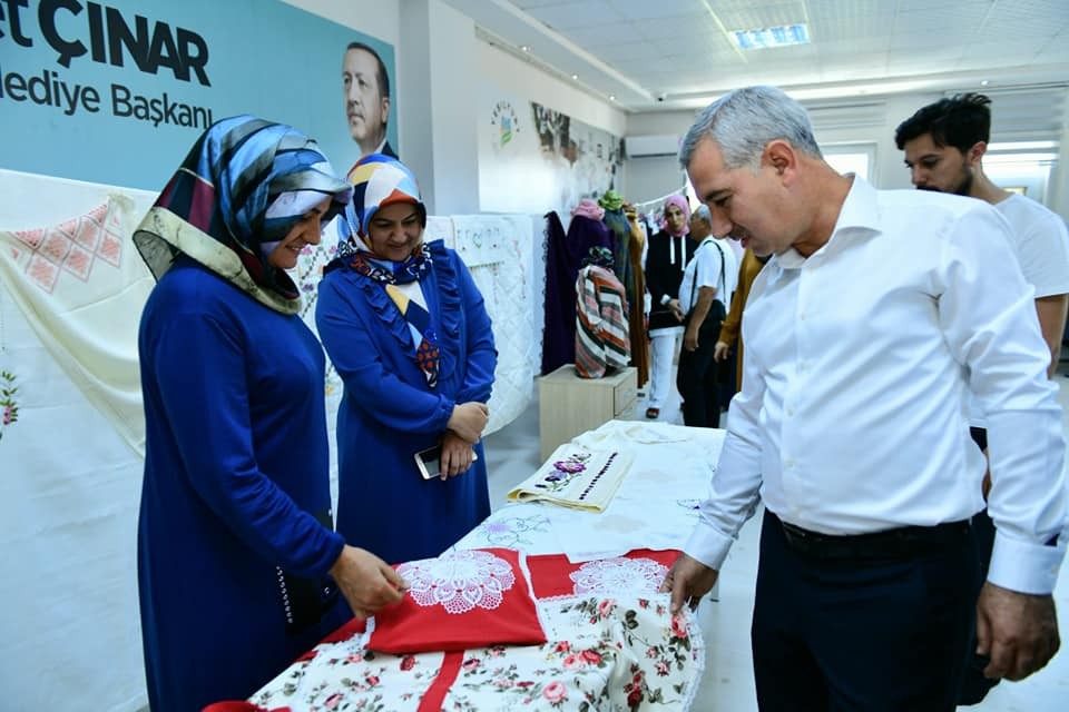 Yeşilyurt’ta hem sergi hem ikram