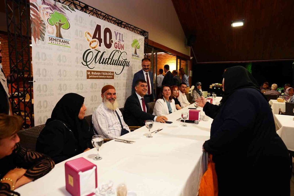 40 yılın deneyimi 40 günlük evli çiftlere aktardılar