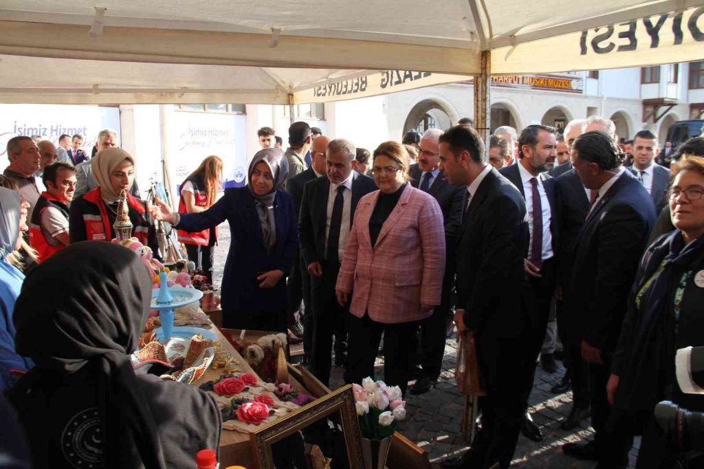 Aile ve Sosyal Hizmetler Bakanı Yanık: “Elazığ, geçmişte terörle mücadelenin en çetin zamanlarında da teröre fırsat vermemiştir”