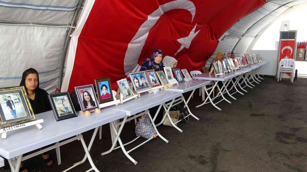 Annelerin direnişi bin 102’inci gününde