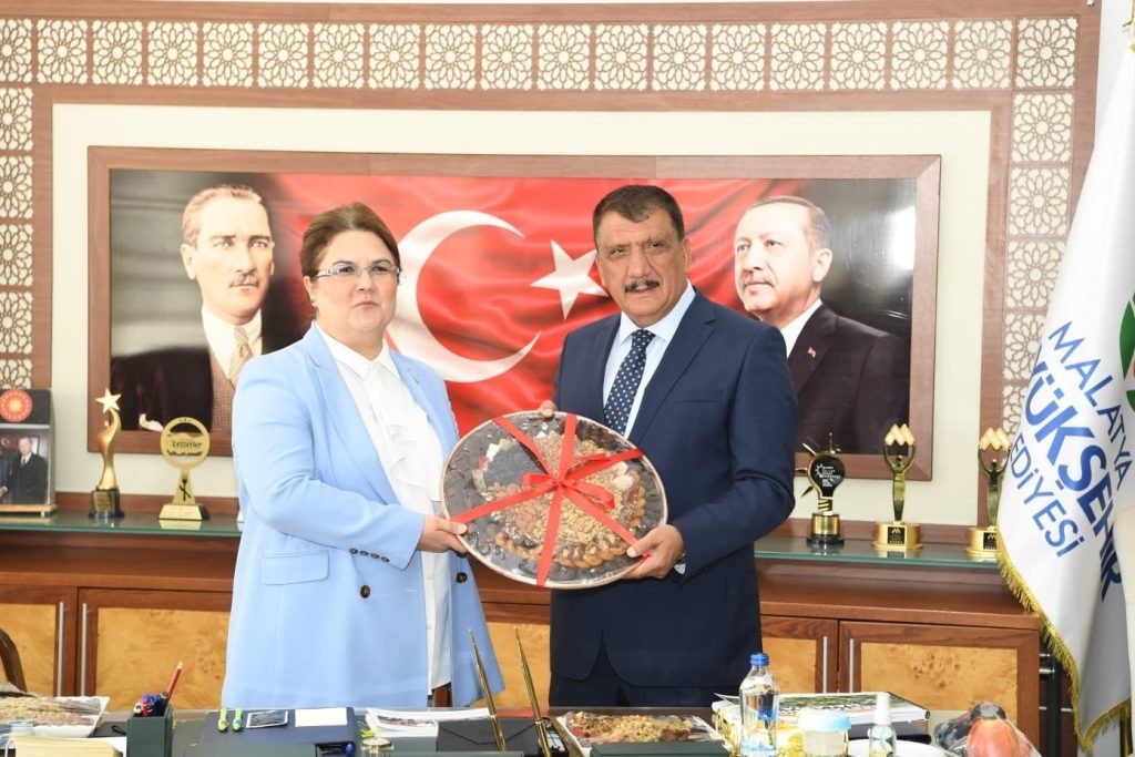 Bakan Yanık’dan Malatya Büyükşehir’e ziyaret
