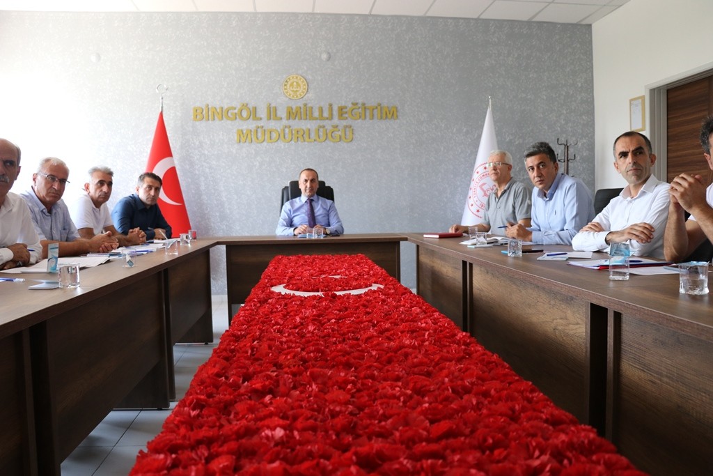 Bingöl’de yeni eğitim öğretim yılı sene başı toplantısı gerçekleştirildi