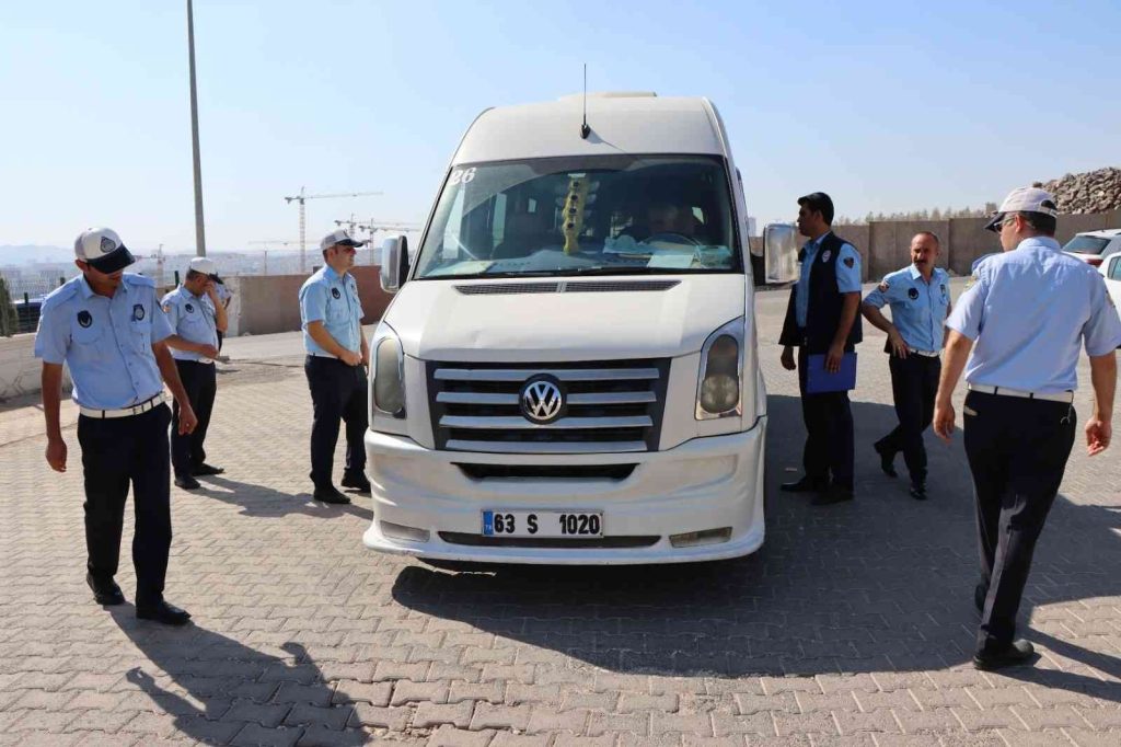 Büyükşehir zabıta okul servislerini denetledi