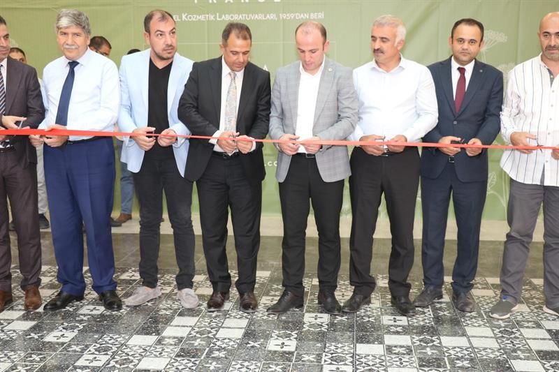 ‘Çiftçi Varsa Hayat Var’ temalı sergi, fotoğrafseverlerle buluştu