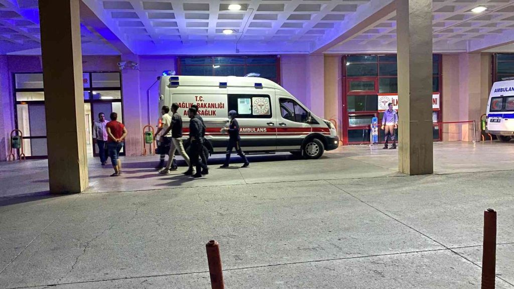 Diyarbakır’da kozmetik fabrikasında 3 ayda ikinci yangın: 10 kişi dumandan etkilendi