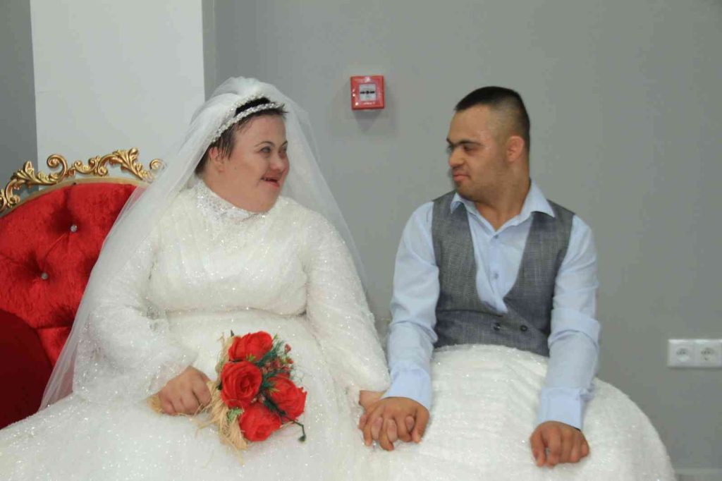 Down sendromlu Betül’ün gelinlik hayali gerçek oldu