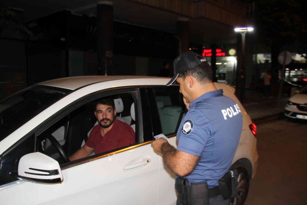 Elazığ’da gece denetimleri sürüyor
