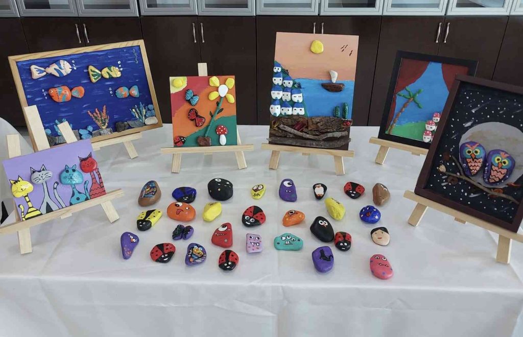 Elazığ’da yükümlülerin el emeği göz nuru ürünleri görücüye çıktı