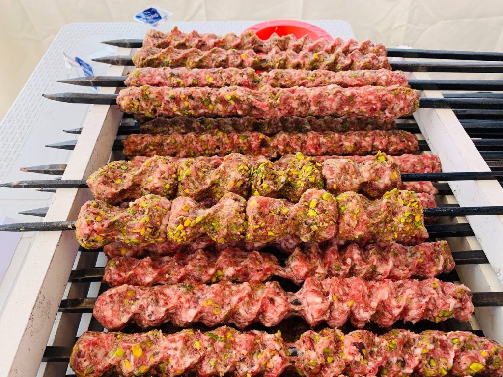 Festivalde fıstık ile kıyma mangalda buluşturuldu