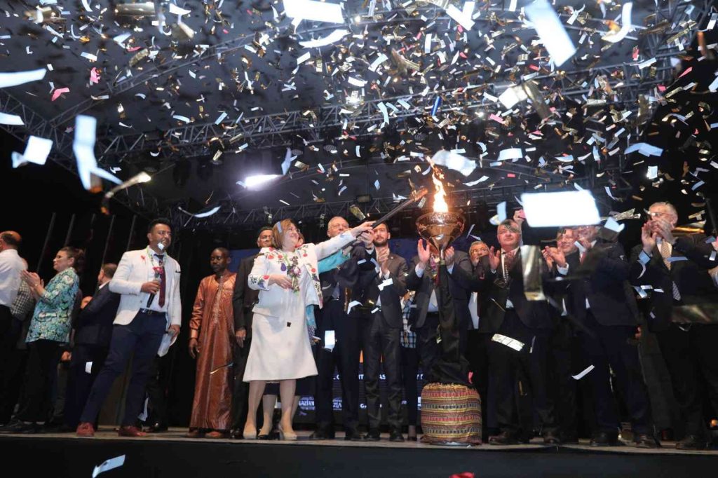 GastroAntep’te festival ateşi yakıldı, Anadolu Ateşi coşturdu